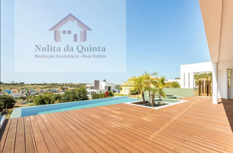 Moradia T5 para Venda em Albufeira e Olhos de Água Foto 23