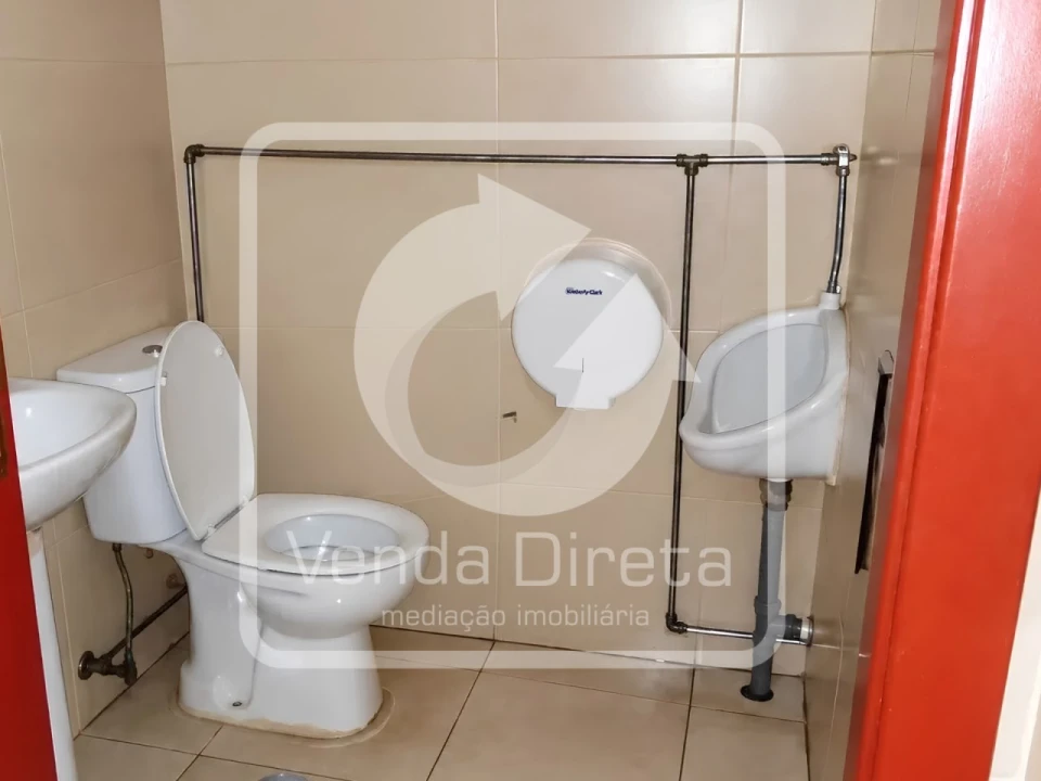 Loja para Venda em Carnide Foto 7