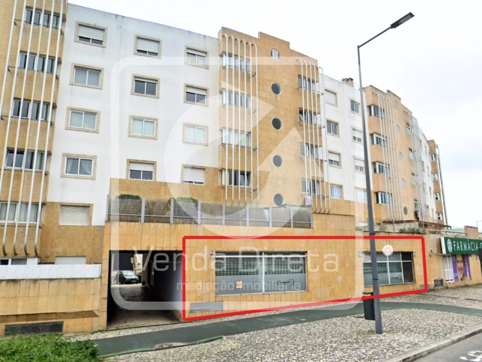 Loja para Venda em Carnide Foto 14