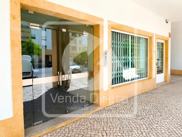 Loja para Venda em Carnide