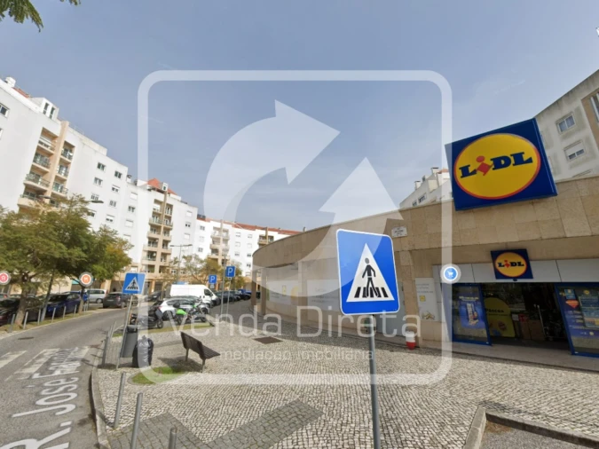 Loja para Venda em Carnide Foto 17