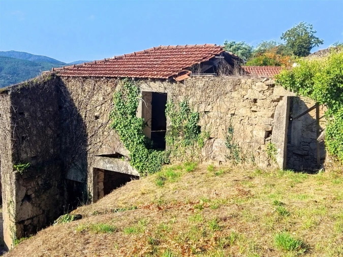 Moradia T3 para Venda em Covas Foto 11