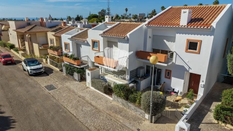 Moradia T2 para Venda em Lagoa e Carvoeiro