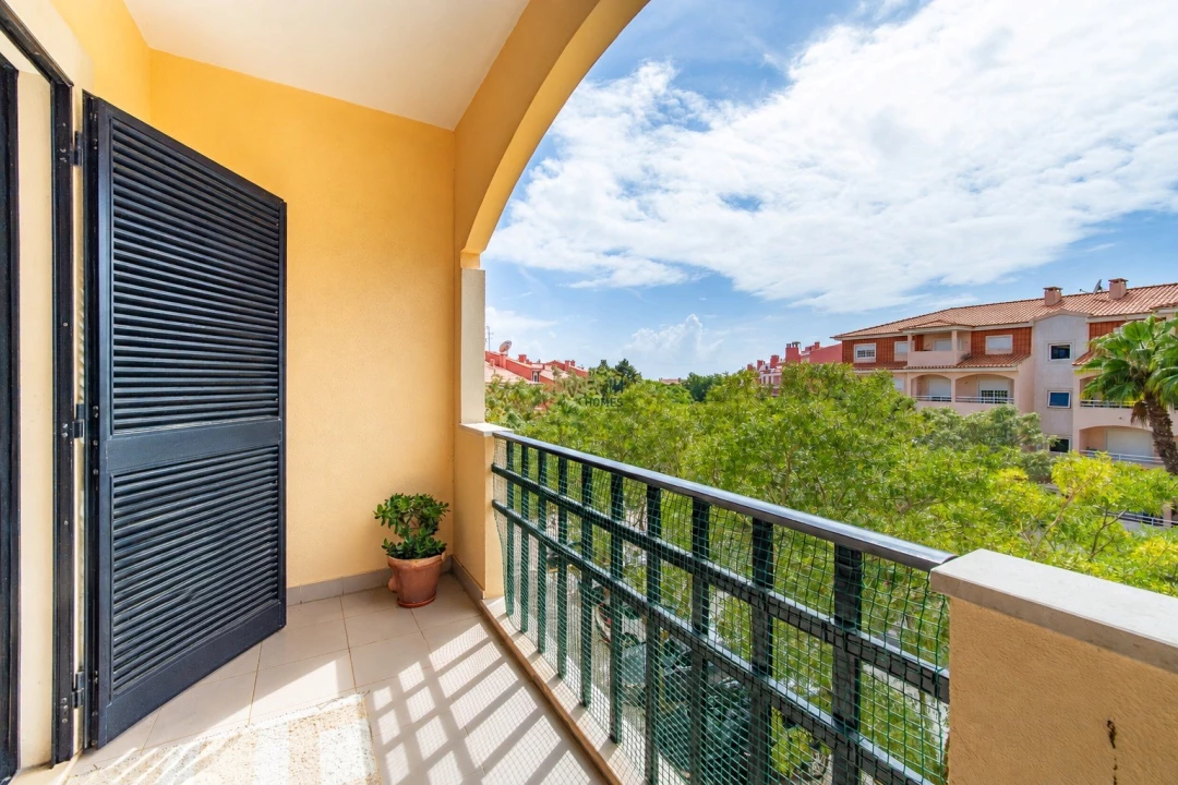 Apartamento T2 para Venda em Cascais e Estoril Foto 1