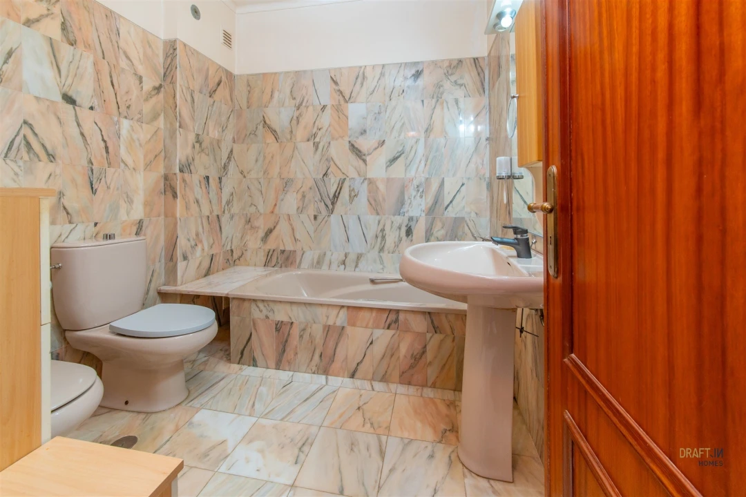 Apartamento T2 para Venda em Cascais e Estoril Foto 23
