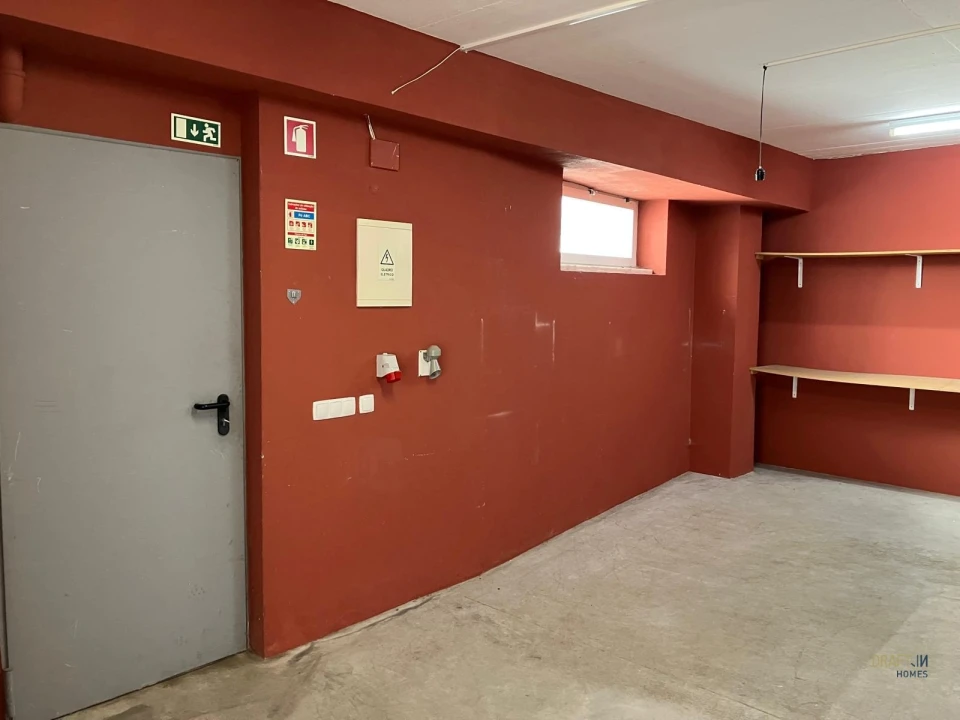 Loja para Arrendamento em Alcabideche Foto 17