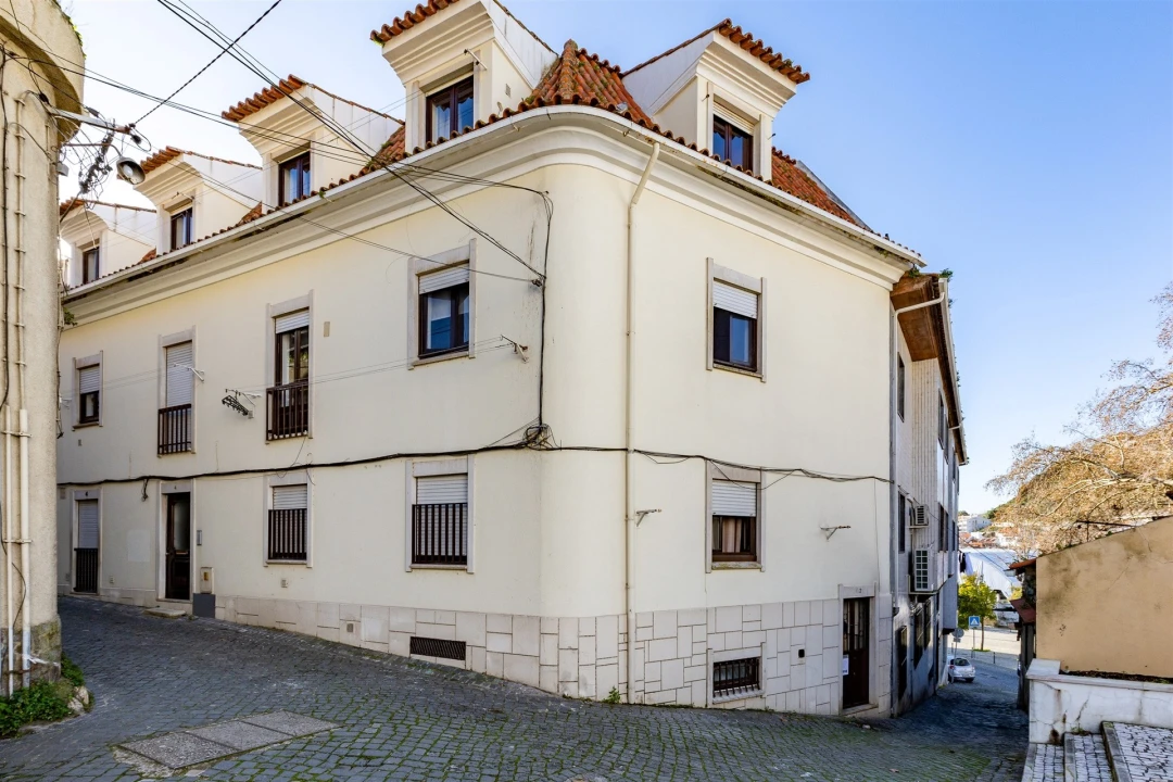 Apartamento T2 para Venda em Leiria, Pousos, Barreira e Cortes Foto 1