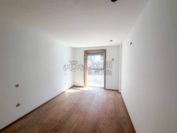 Apartamento T2 para Arrendamento em Urgezes