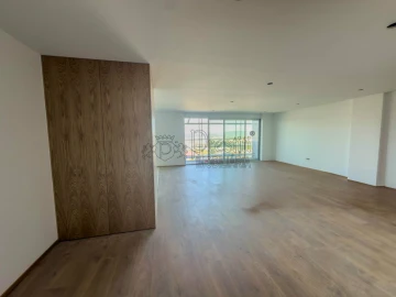 Apartamento T2 para Arrendamento em Urgezes