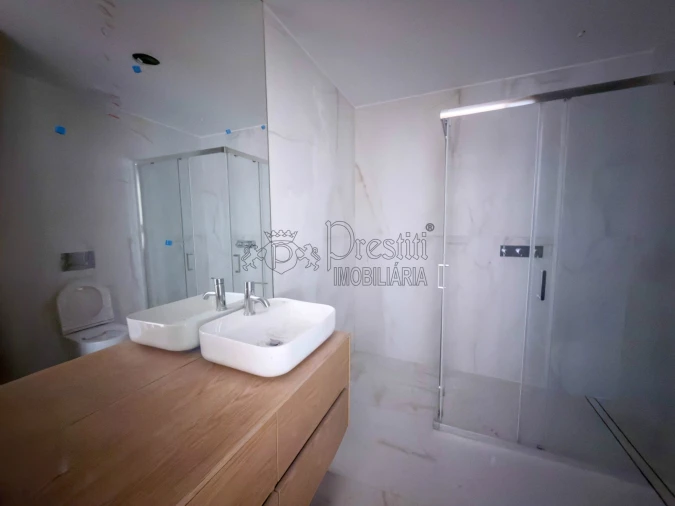 Apartamento T2 para Arrendamento em Urgezes Foto 4