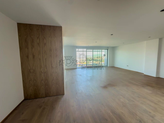 Apartamento T2 para Arrendamento em Urgezes Foto 2