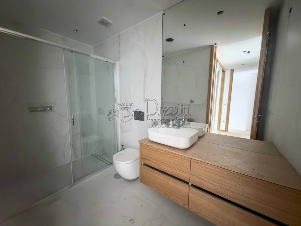 Apartamento T2 para Arrendamento em Urgezes Foto 10