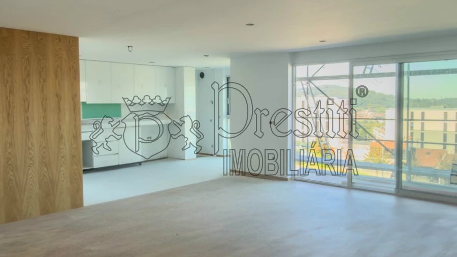 Apartamento T2 para Arrendamento em Urgezes