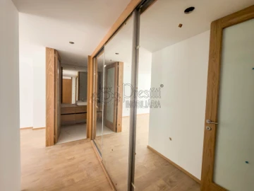 Apartamento T3 para Arrendamento em Urgezes