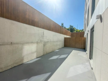 Apartamento T3 para Arrendamento em Urgezes