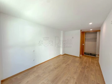 Apartamento T3 para Arrendamento em Urgezes