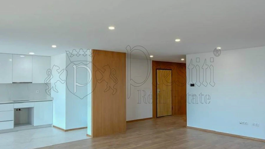 Apartamento T3 para Arrendamento em Urgezes