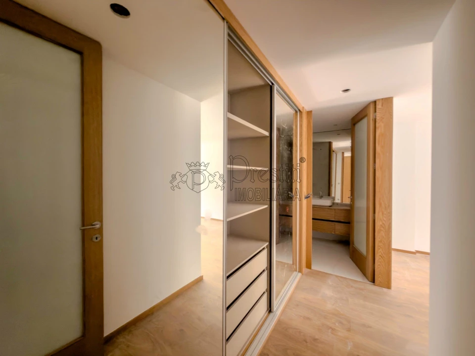 Apartamento T3 para Arrendamento em Urgezes Foto 5