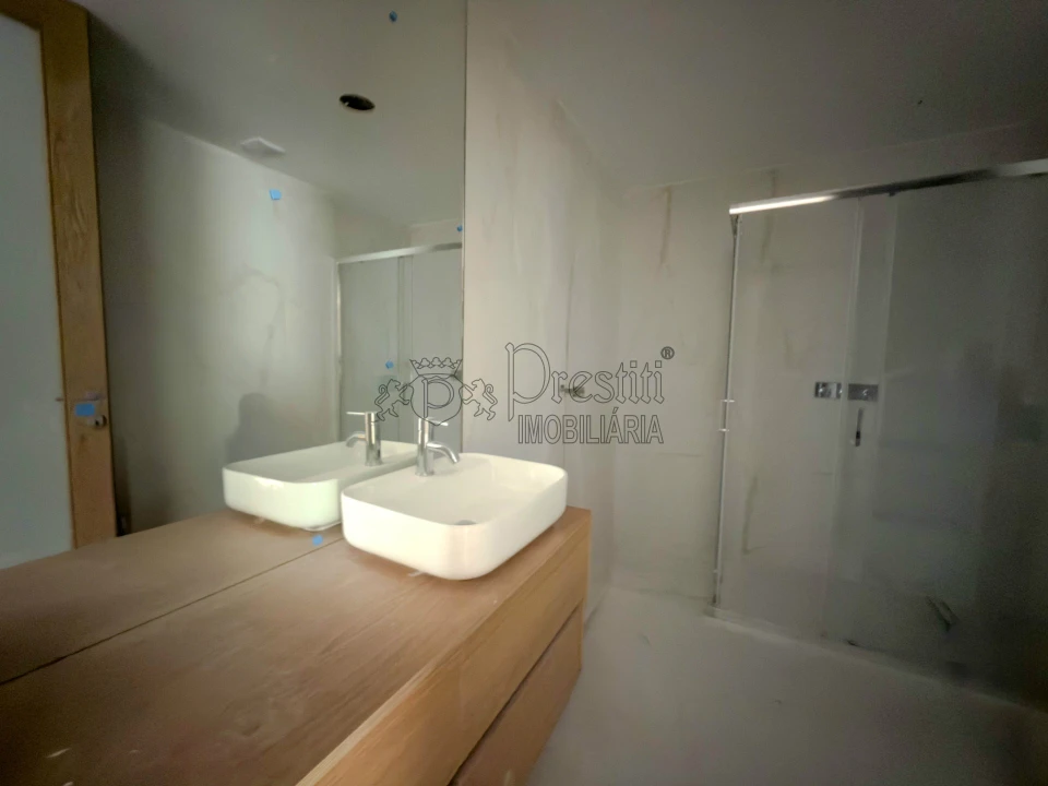 Apartamento T3 para Arrendamento em Urgezes Foto 4