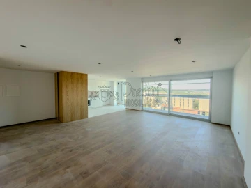 Apartamento T3 para Arrendamento em Urgezes