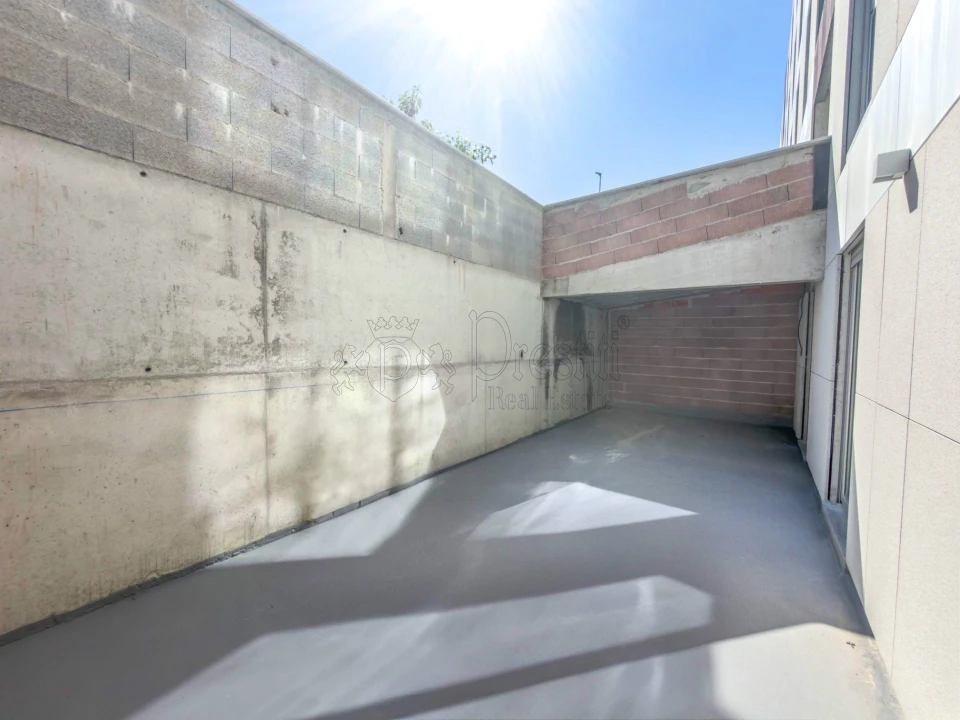Apartamento T3 para Arrendamento em Urgezes Foto 18