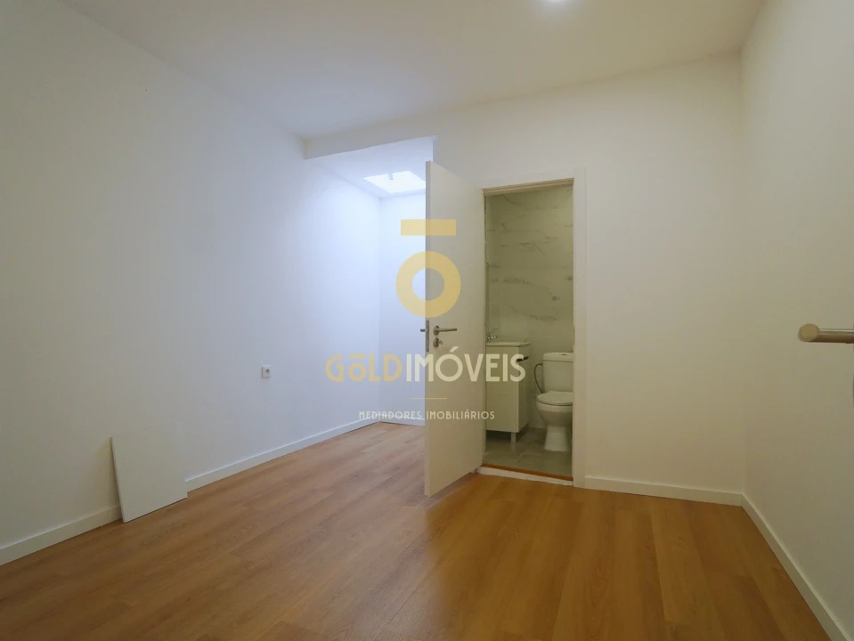 Moradia T3 para Venda em Campanhã Foto 5