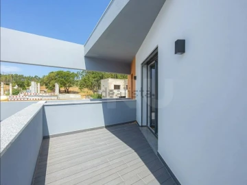 Moradia T3 para Venda em Nadadouro