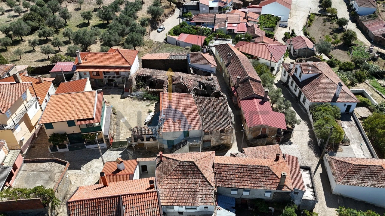 Moradia T1 para Venda em Eucisia, Gouveia e Valverde Foto 13