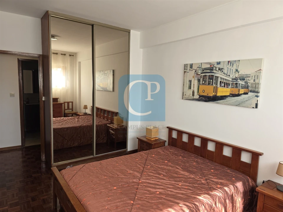 Apartamento T1 para Arrendamento em Paranhos Foto 13