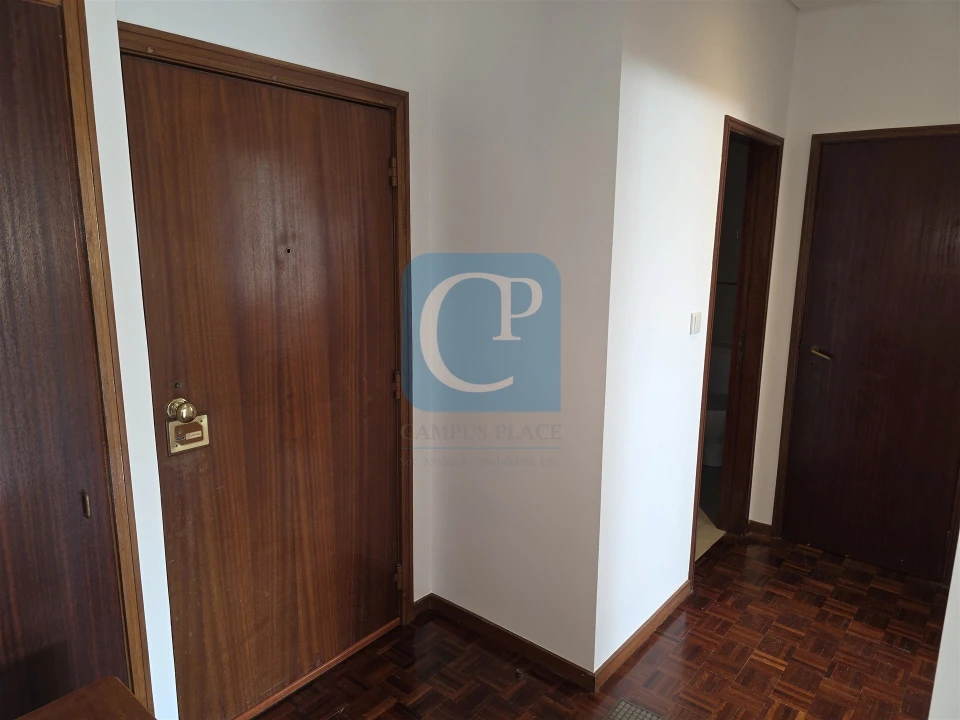 Apartamento T1 para Arrendamento em Paranhos Foto 10