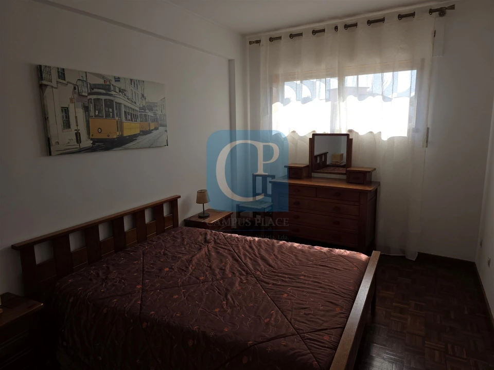 Apartamento T1 para Arrendamento em Paranhos Foto 12