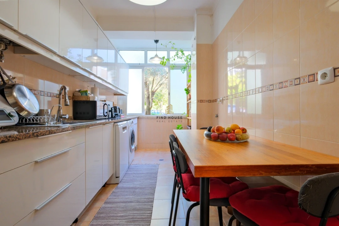 Apartamento T3 para Venda em Carnaxide e Queijas Foto 29