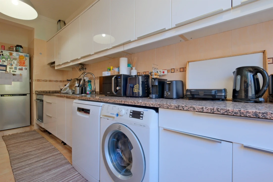 Apartamento T3 para Venda em Carnaxide e Queijas Foto 32