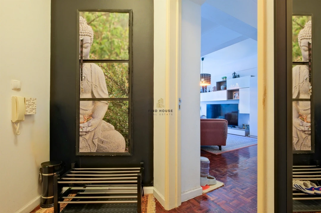 Apartamento T3 para Venda em Carnaxide e Queijas Foto 2