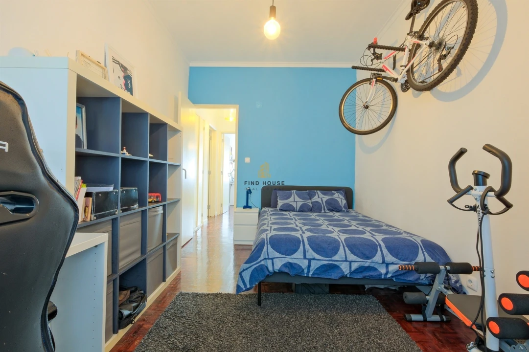 Apartamento T3 para Venda em Carnaxide e Queijas Foto 16