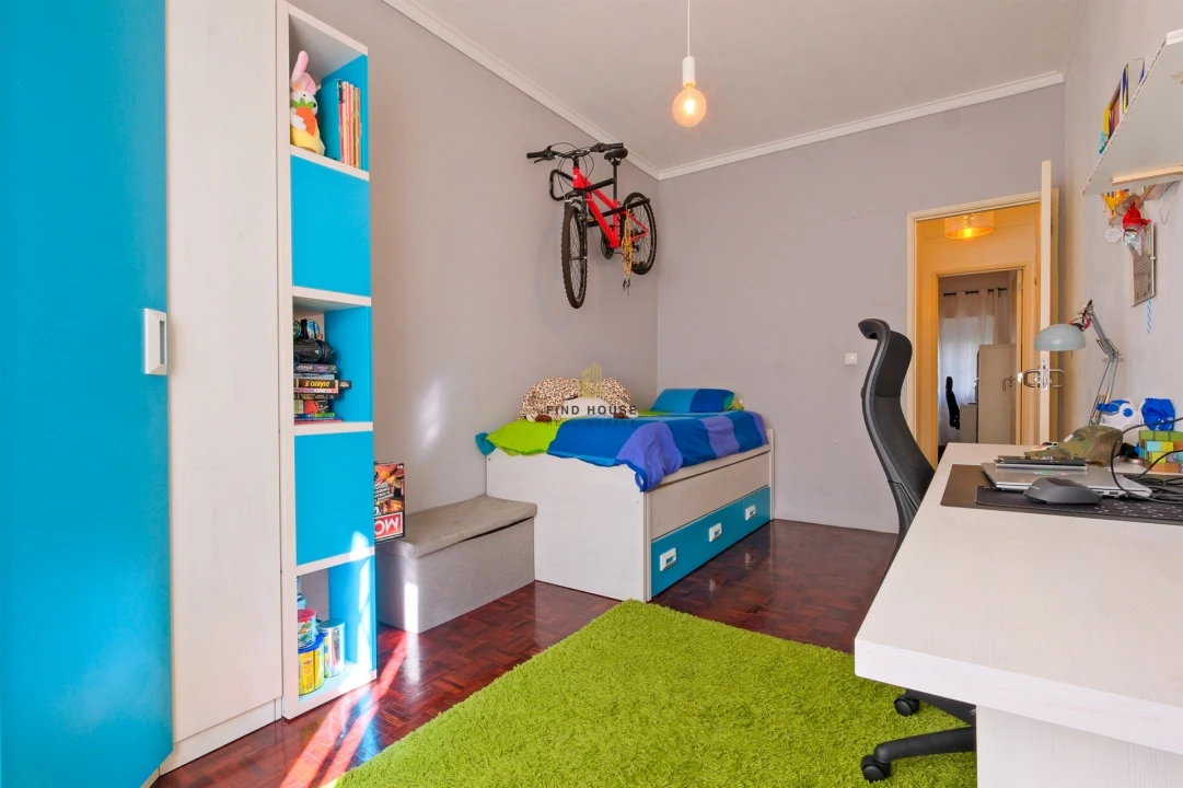 Apartamento T3 para Venda em Carnaxide e Queijas Foto 23