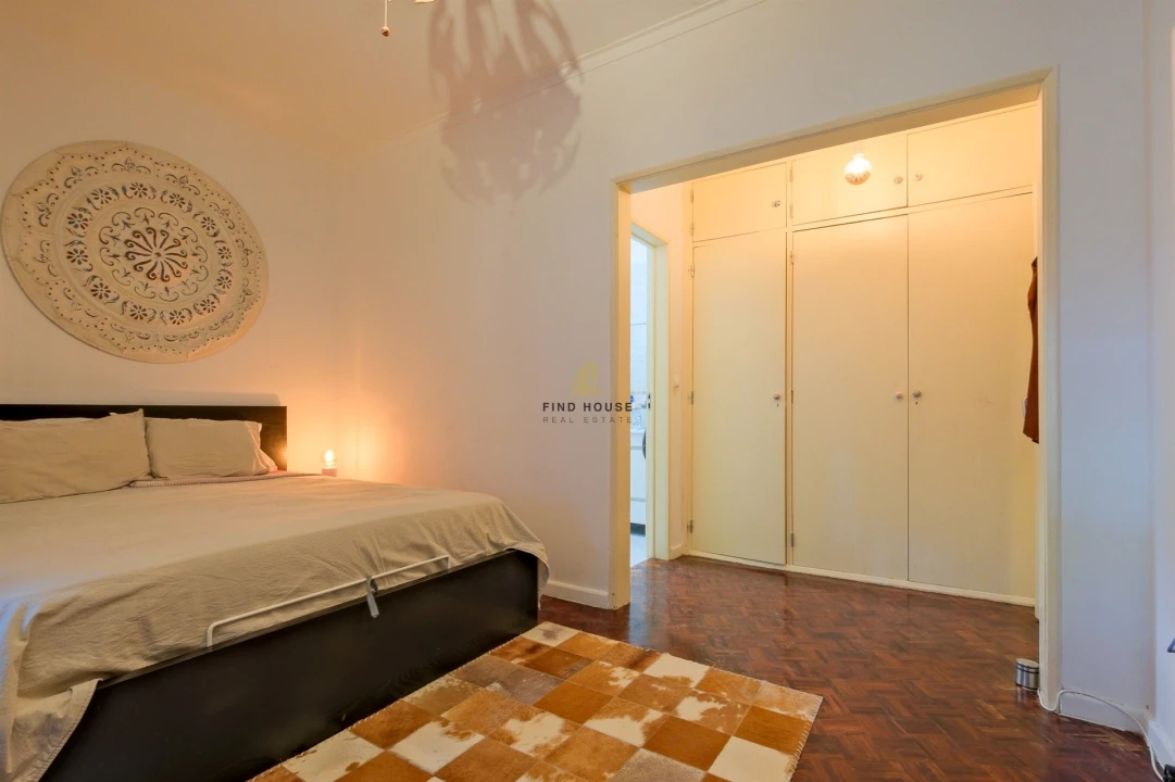 Apartamento T3 para Venda em Carnaxide e Queijas Foto 12