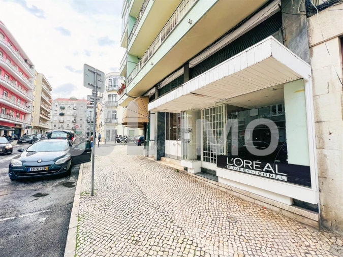Loja para Arrendamento em Arroios Foto 2