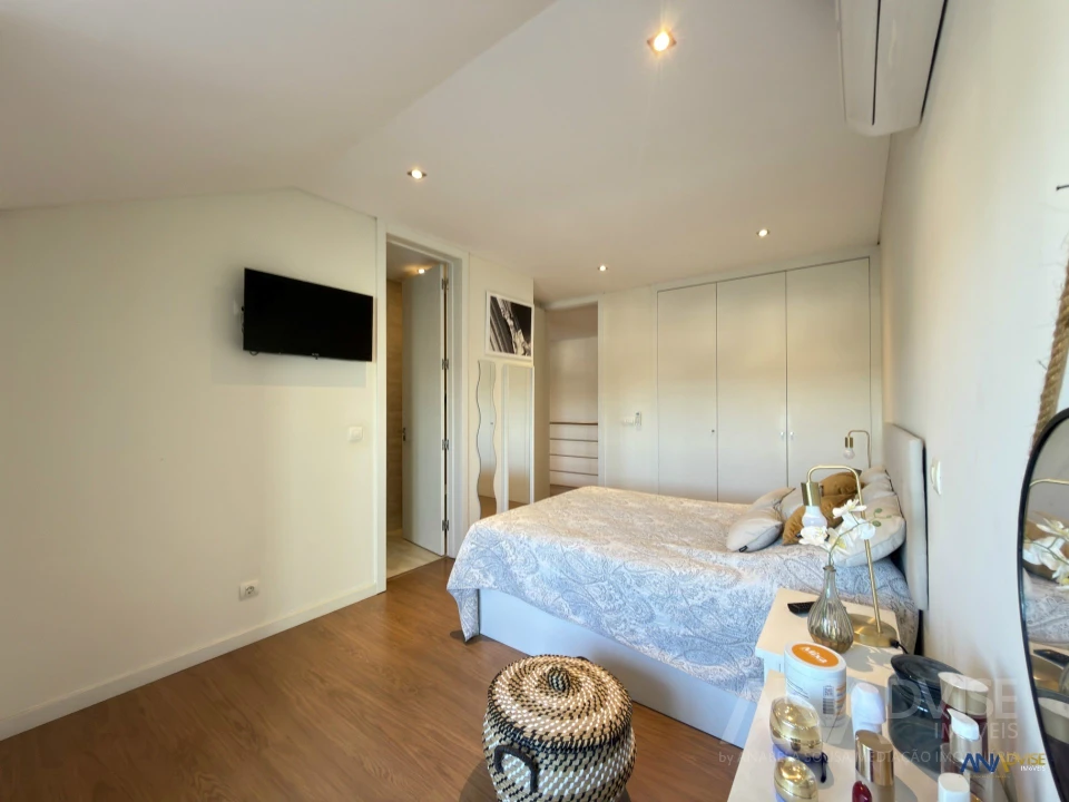 Apartamento T4 para Venda em Viseu Foto 28