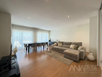Apartamento T4 para Venda em Viseu