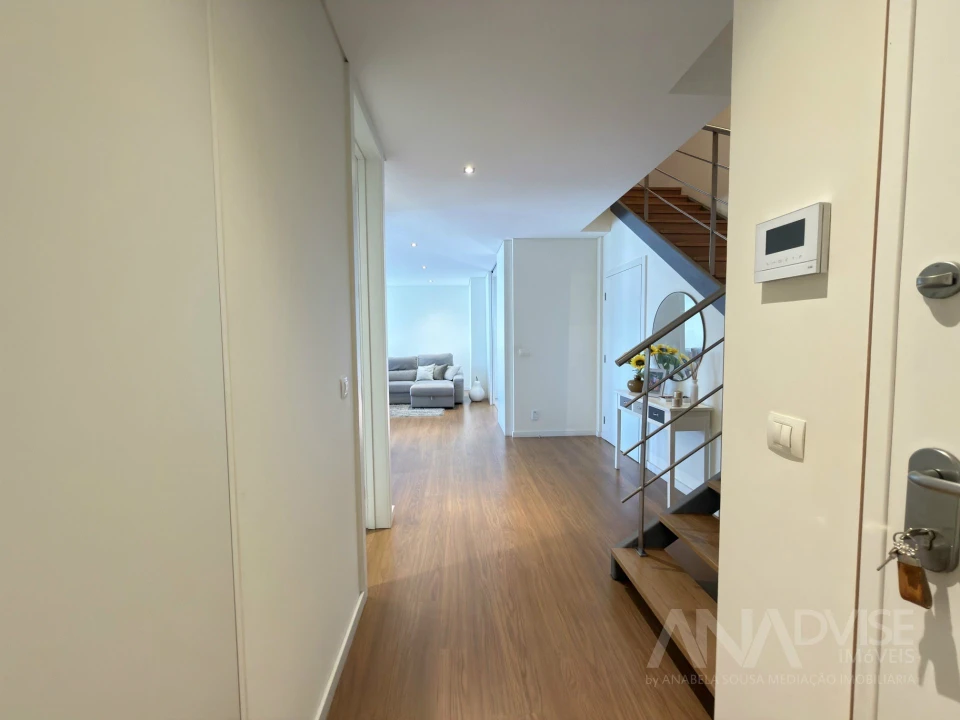 Apartamento T4 para Venda em Viseu Foto 13