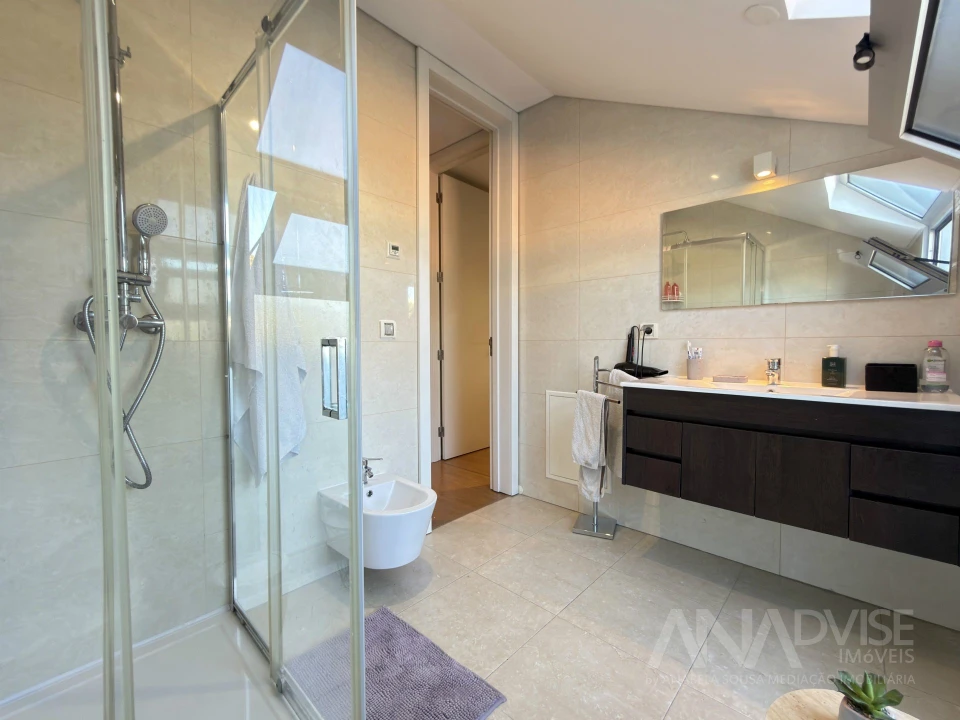Apartamento T4 para Venda em Viseu Foto 19