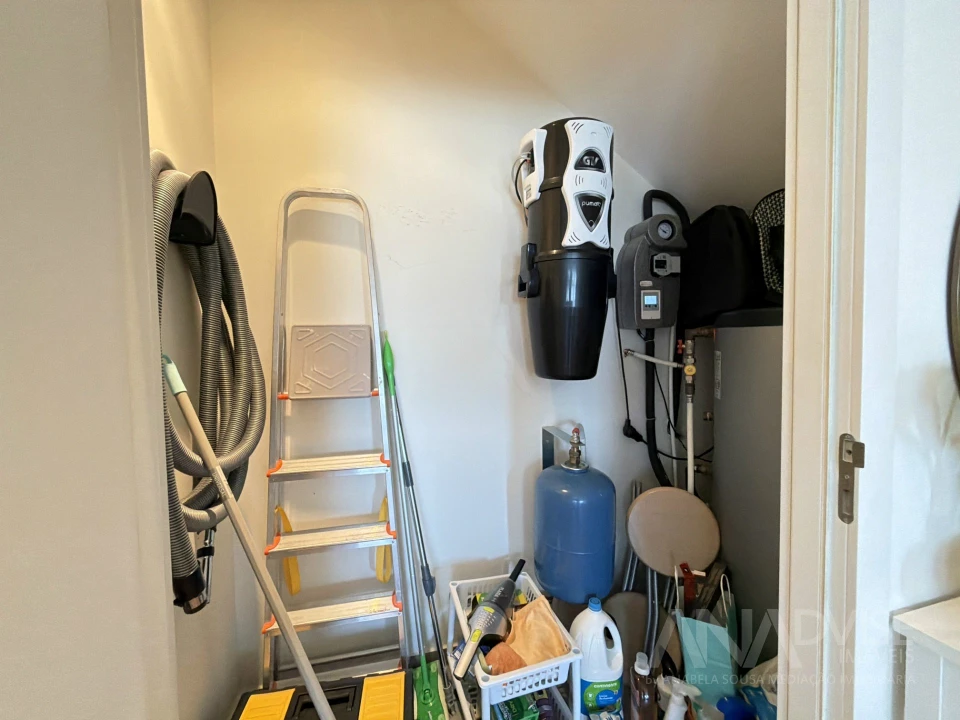 Apartamento T4 para Venda em Viseu Foto 10
