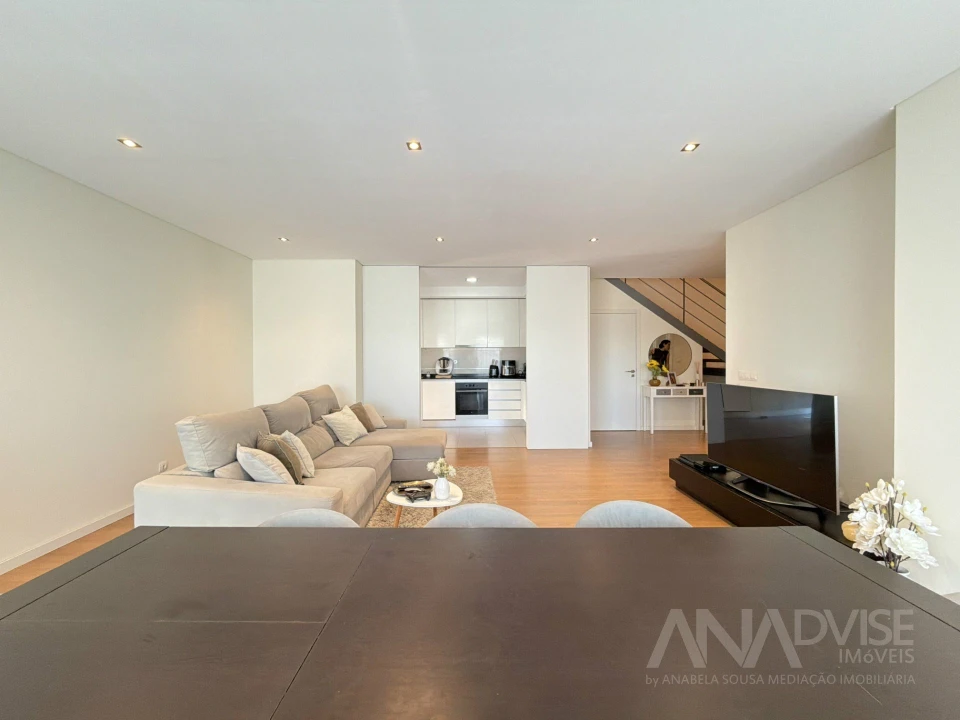 Apartamento T4 para Venda em Viseu Foto 8