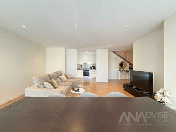 Apartamento T4 para Venda em Viseu Foto 8