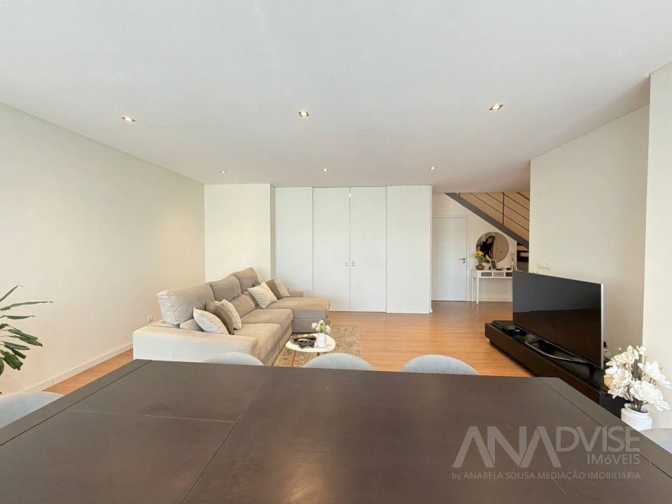 Apartamento T4 para Venda em Viseu Foto 7