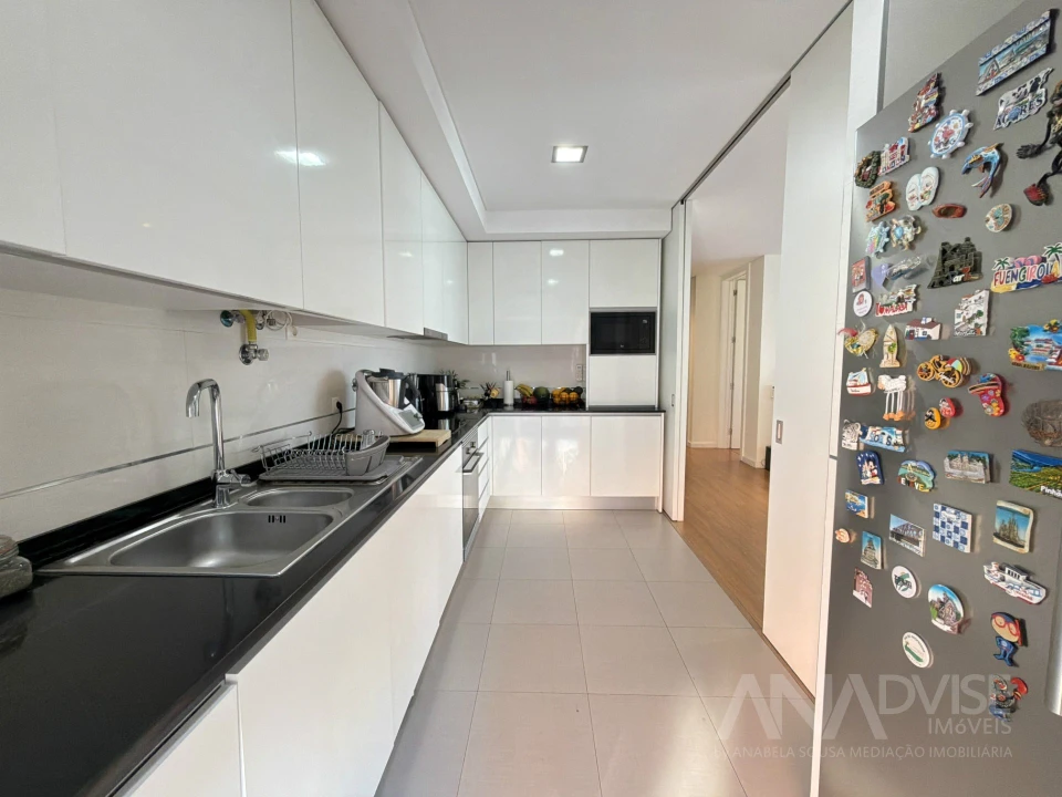Apartamento T4 para Venda em Viseu Foto 5
