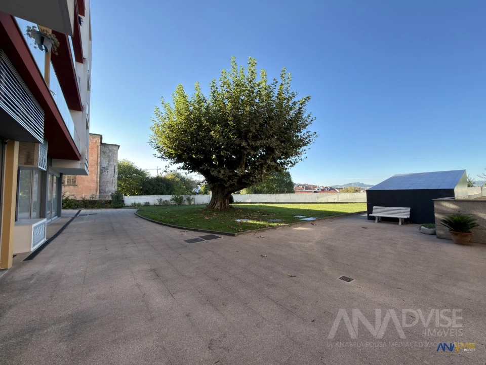Apartamento T4 para Venda em Viseu Foto 34