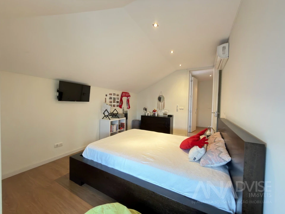 Apartamento T4 para Venda em Viseu Foto 23