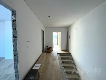 Moradia T4 para Venda em São João de Lourosa